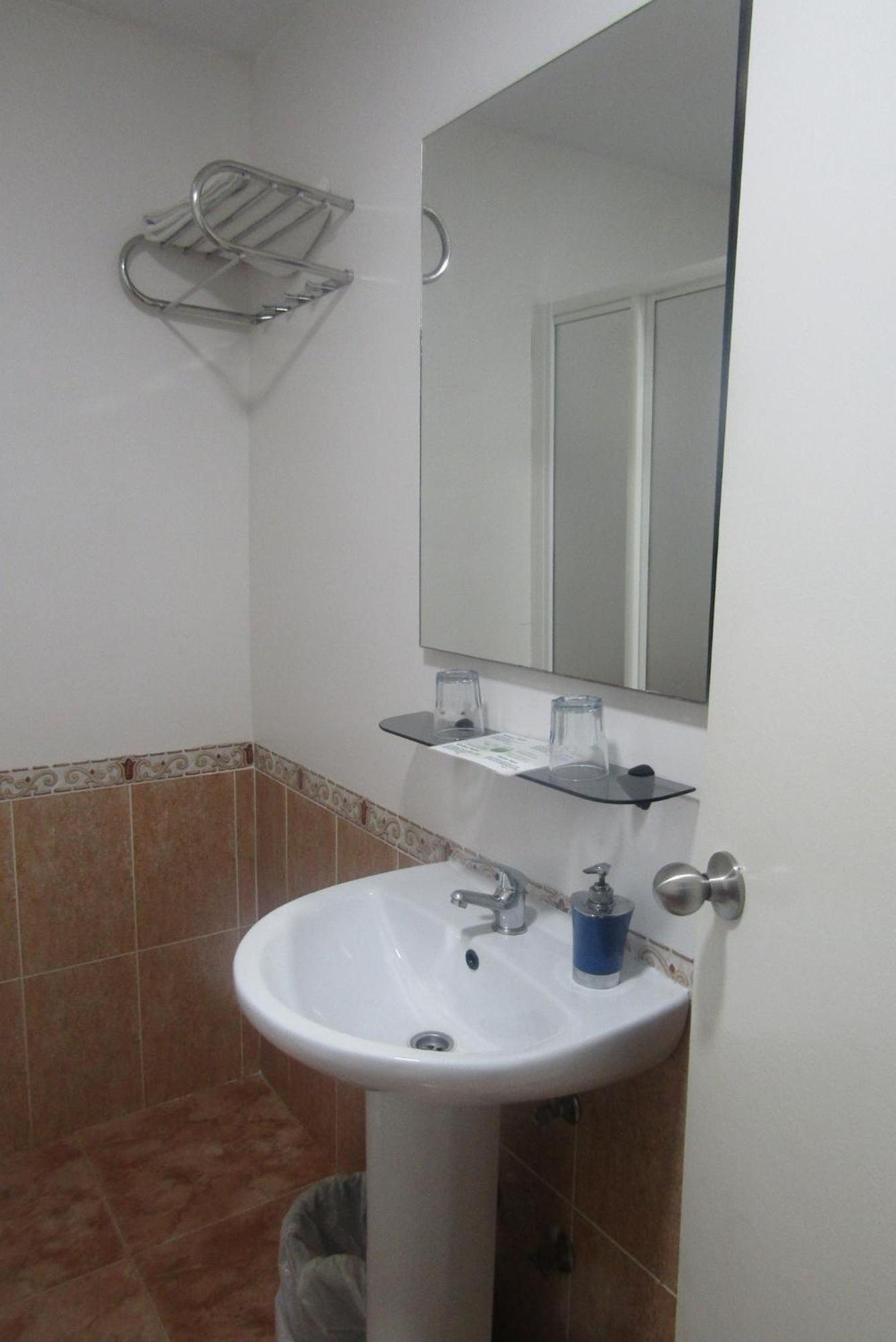 Hostal Andalucia Альмуньекар Экстерьер фото